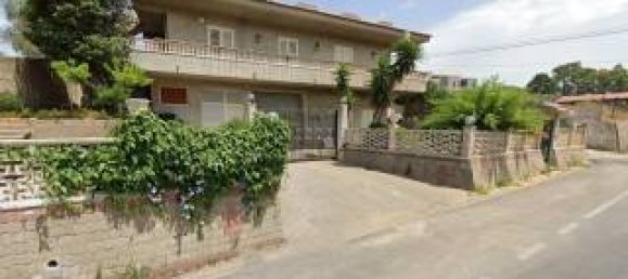 Villa de 4 dormitorios en Messina, Italy No. 39907 3