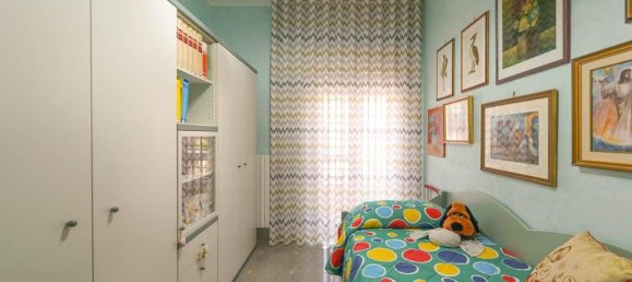 3-salle Appartement à Palo del Colle, Italy No. 36299 30