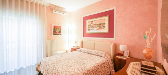 3-salle Appartement à Palo del Colle, Italy No. 36299 20