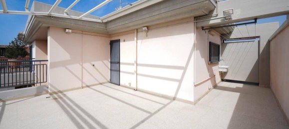 3-salle Appartement à Palo del Colle, Italy No. 36299 40