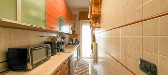 3-salle Appartement à Palo del Colle, Italy No. 36299 9