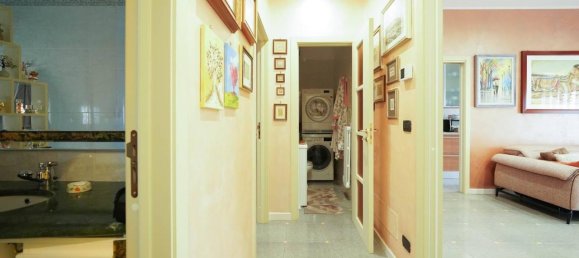 3-salle Appartement à Palo del Colle, Italy No. 36299 15