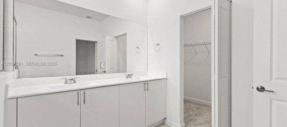 3 dormitorios dúplex en venta en Miami, Miami-Dade, Florida, USA № 615230 7