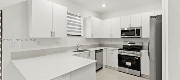 3 dormitorios dúplex en venta en Miami, Miami-Dade, Florida, USA № 615230 22