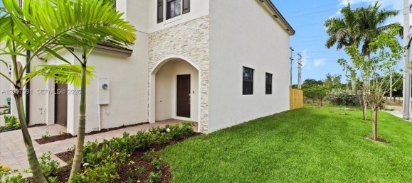 3 dormitorios dúplex en venta en Miami, Miami-Dade, Florida, USA № 615230 30
