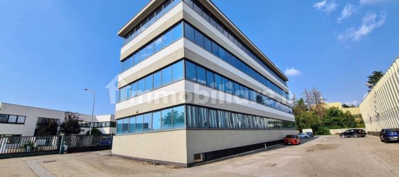 Oficina de 5 habitaciónes en Rescaldina, Italy No. 82091 27