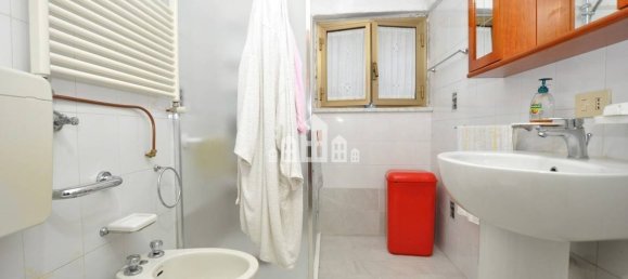 2 chambres Appartement à Cuorgnè, Italy No. 175346 6