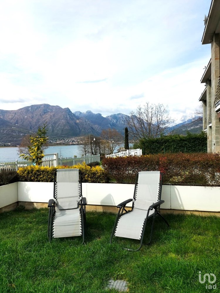 Villa de 2 dormitorios en Oggiono, Italy No. 138595