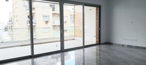 2 bedrooms Apartment in Limassol, Cyprus No. 789 5