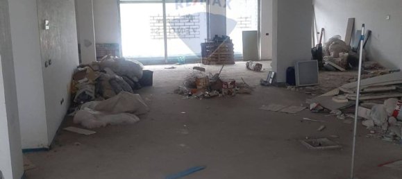 Коммерческая недвижимость 425м² в Перо, Италия № 58106 5