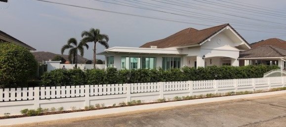 4 bedrooms Cafe / restaurant in Hua Hin, Thailand No. 6789 8