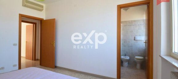 2 bedrooms Apartment in Vasto, Italy No. 265030 21