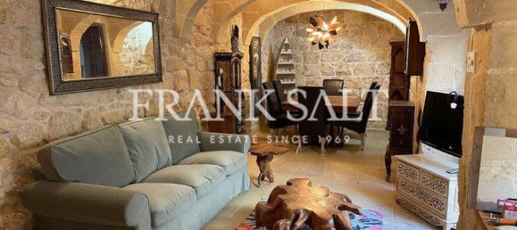 Дом с 4 спальнями в Моста, Мальта № 8502 16