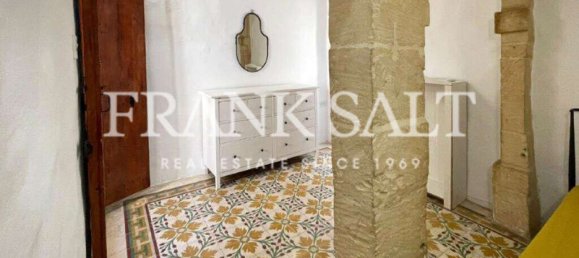 Дом с 4 спальнями в Моста, Мальта № 8502 24