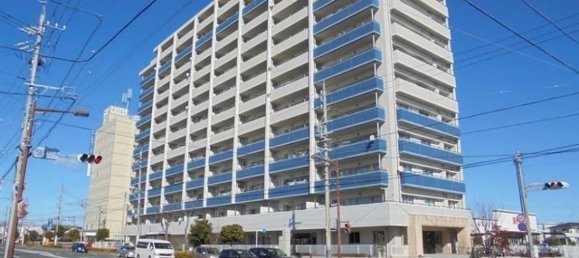 3 bedrooms Apartment in Shizuoka, Japan No. 4666 2