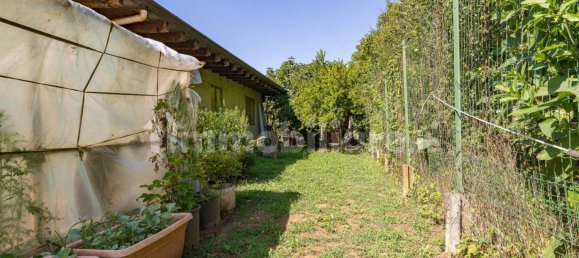 2100m² Land in Cislago, Italy No. 307853 13