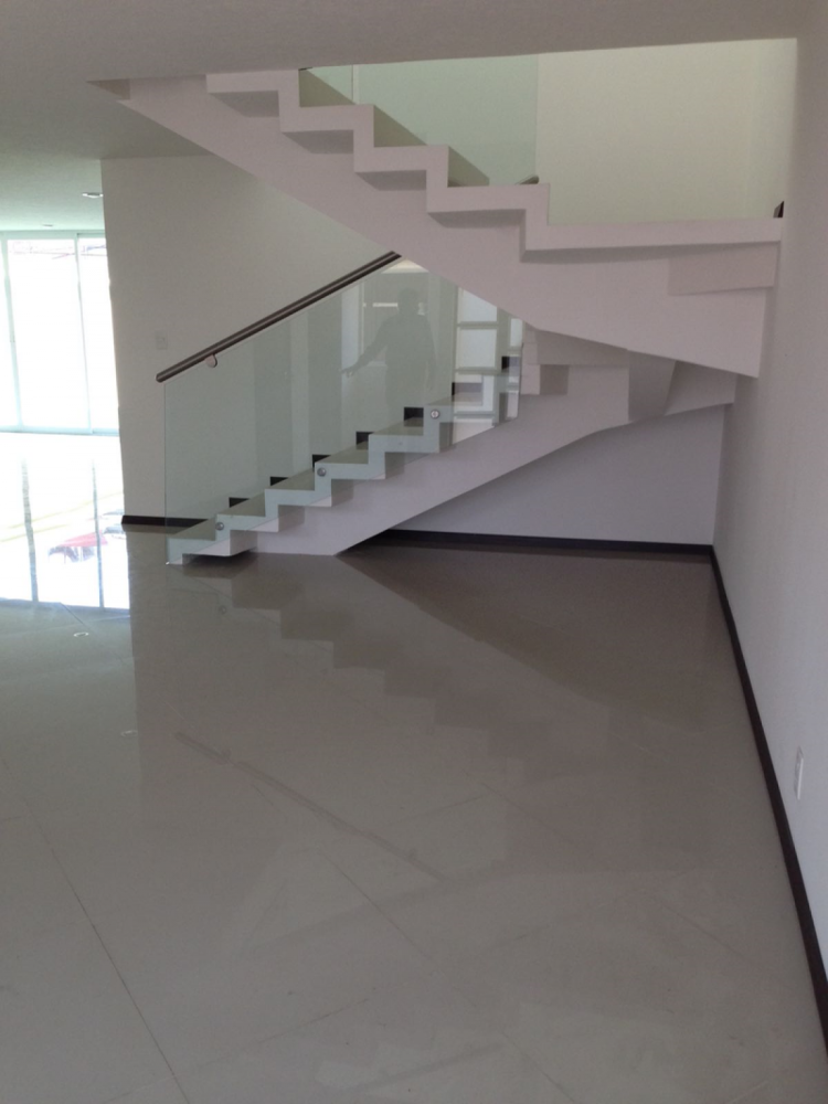 Дом с 4 спальнями в Наукальпан де Хуарес, Мексика № 211804