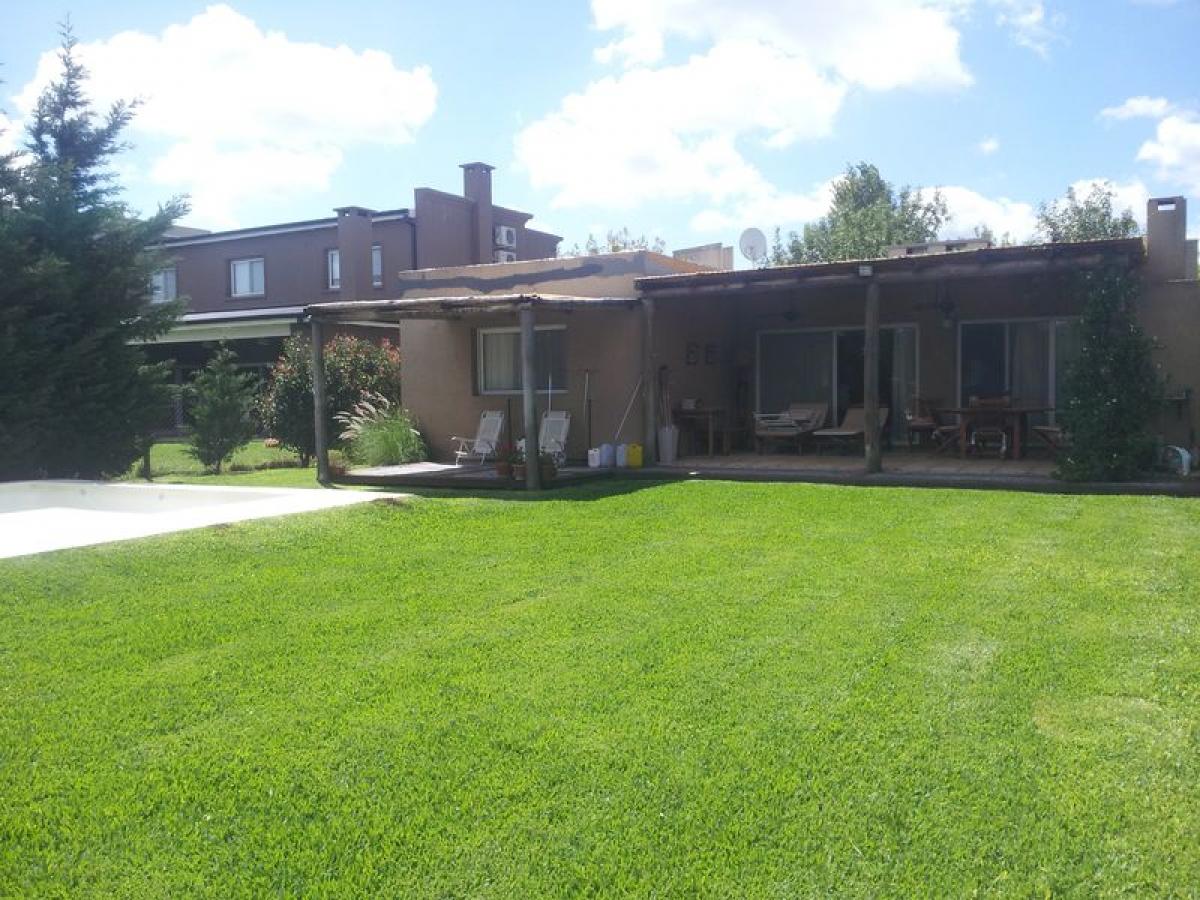 3 Schlafzimmer Haus in Tigre, Argentina, Nr. 94672