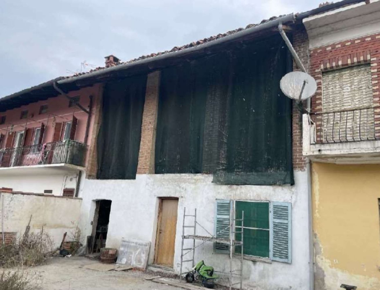 4 غرف نوم شقة في Borgo d'Ale, Italy رقم 364547