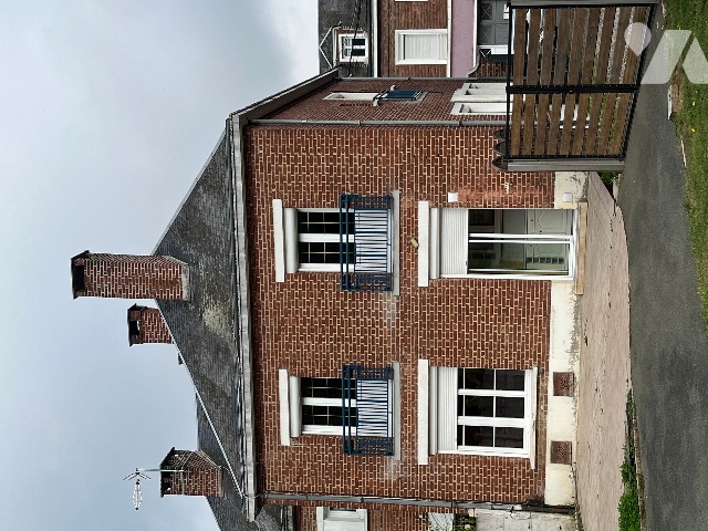 Casa de 5 divisões em Poix-de-Picardie, France N.º 343244