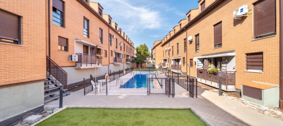 Apartamento de 2 dormitorios en Sevilla la Nueva, Spain No. 178588 24