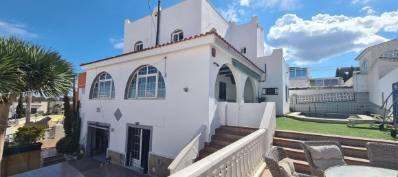 6 bedrooms House in Alicante, Spain No. 151738 4