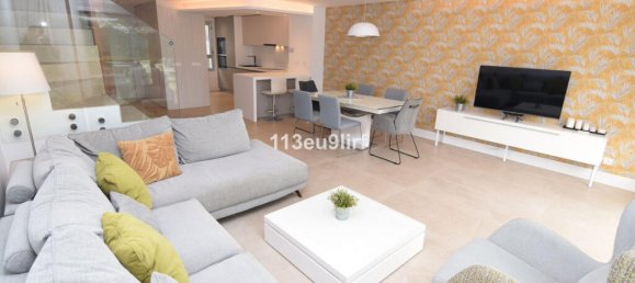 3 bedrooms Townhouse in Alameda, Spain No. 176184 2