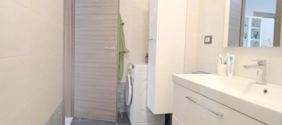 2 Schlafzimmer Wohnung in Nichelino, Italy, Nr. 379757 10