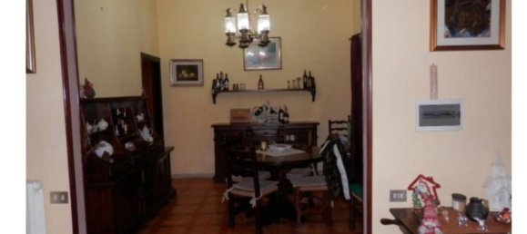 Casa de 5 habitaciónes en Nemi, Italy No. 9705 9