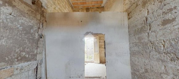 Casa de 4 divisões em Brindisi, Italy N.º 42375 9