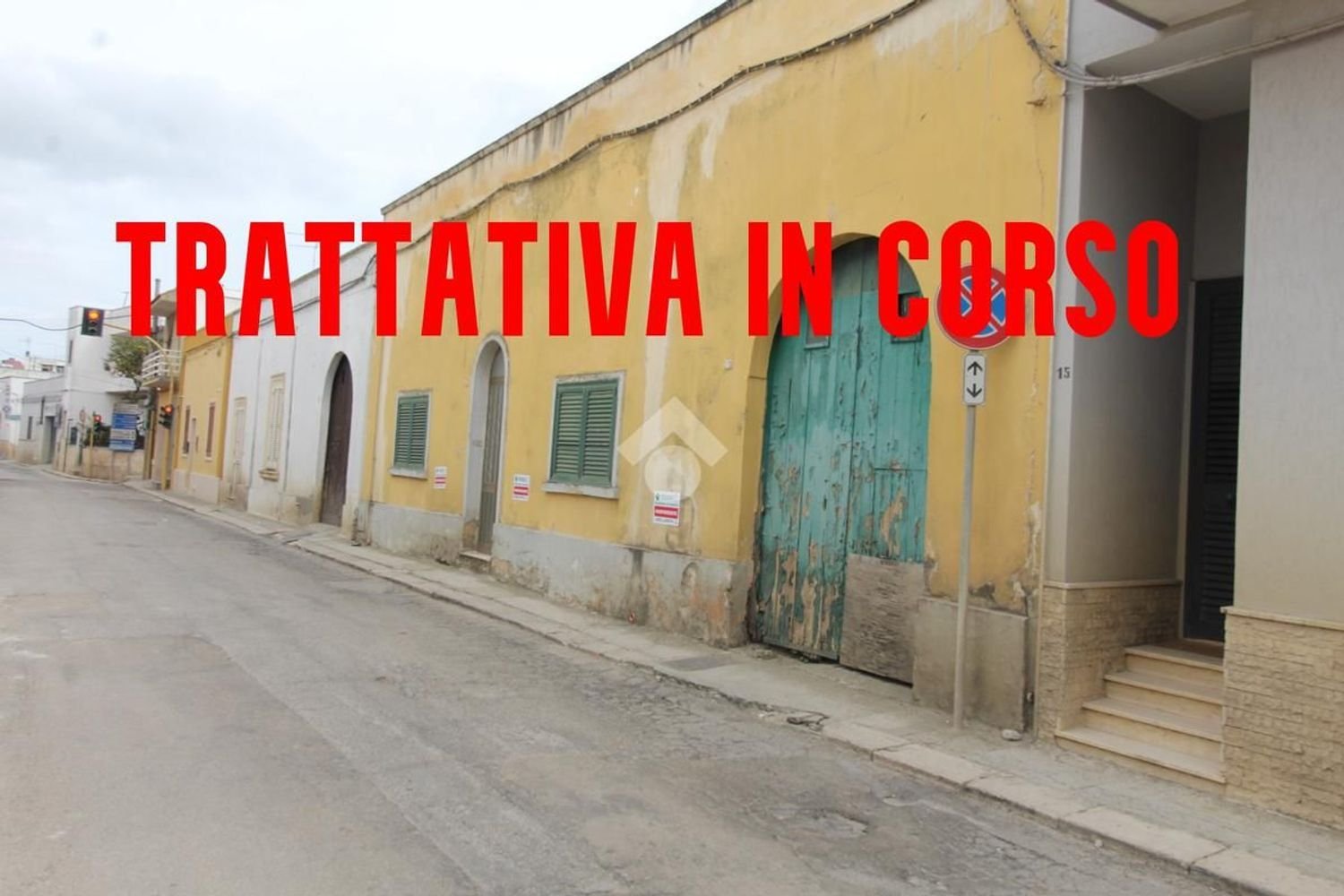 Casa de 4 divisões em Brindisi, Italy N.º 42375