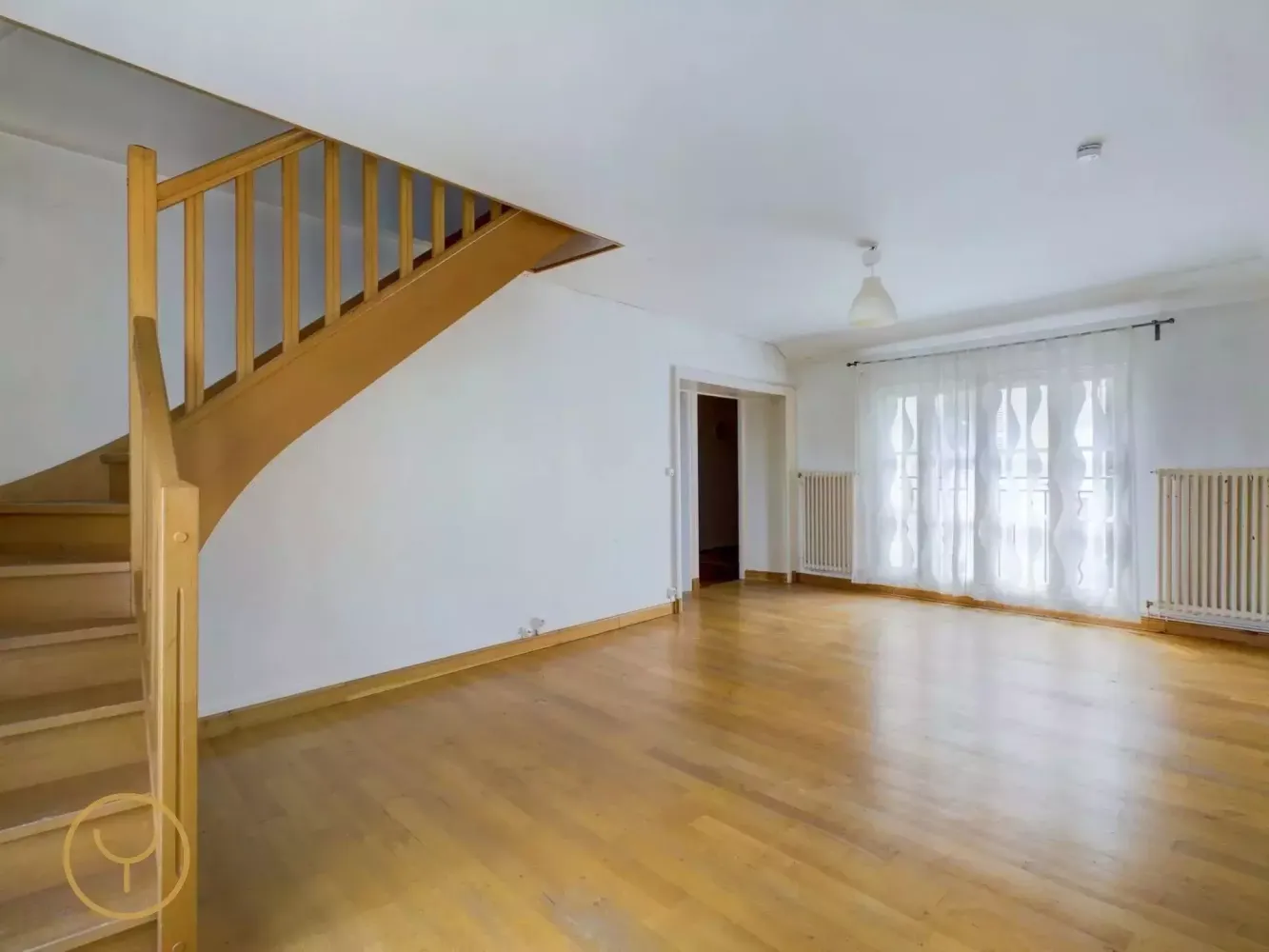 6 bedrooms Apartment in Nogent-sur-Seine, France No. 87005