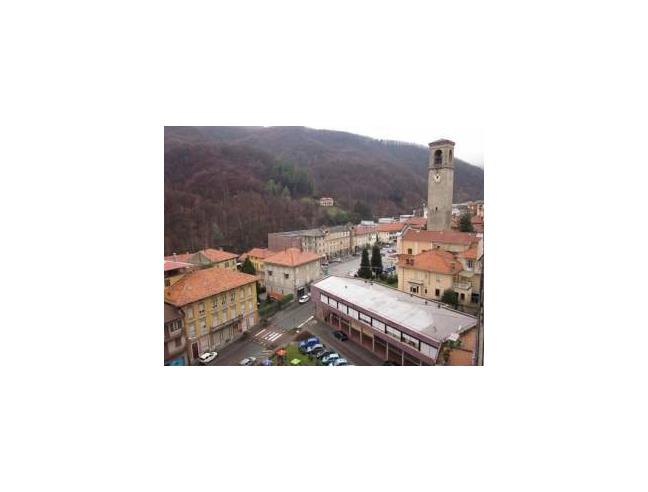 5 rooms Apartment in Valdilana, Italy No. 252831