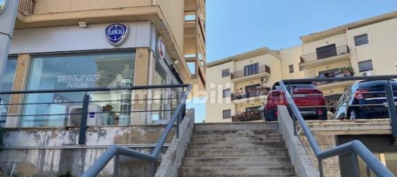Imóvel comercial de 5 divisões em Termini Imerese, Italy N.º 48342 4