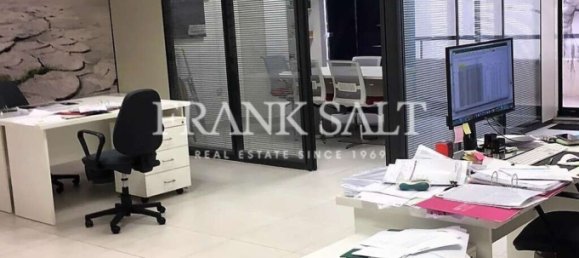 90m² Office in Sliema, Malta No. 12096 3