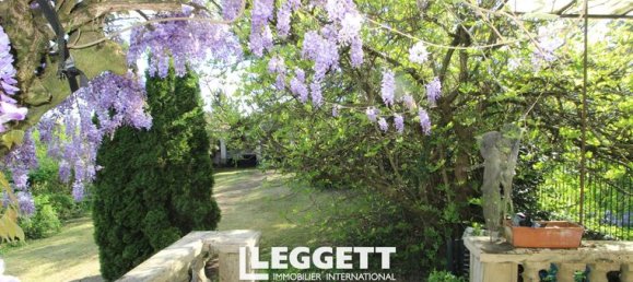 Замки и поместья с 5 спальнями в Конфолан, Франция № 309523 2