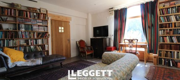 Замки и поместья с 5 спальнями в Конфолан, Франция № 309523 5