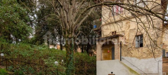 5-Zimmer Gebäude in Siena, Italy, Nr. 149021 3