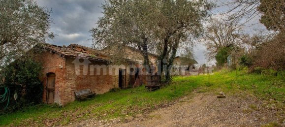 5-Zimmer Gebäude in Siena, Italy, Nr. 149021 4