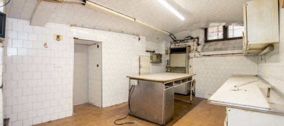 Коммерческая недвижимость с 4 спальнями в Сьютаделья-де-Менорка, Испания № 5041 15