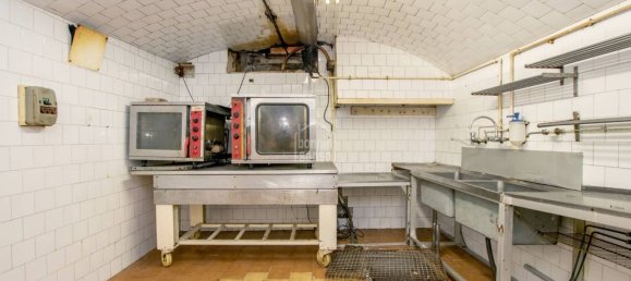 Коммерческая недвижимость с 4 спальнями в Сьютаделья-де-Менорка, Испания № 5041 13