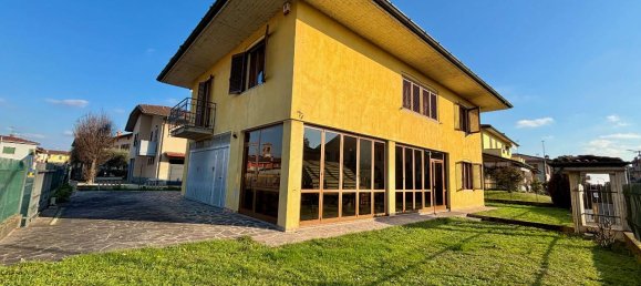 Villa de 4 habitaciónes en Antegnate, Italy No. 152771 6