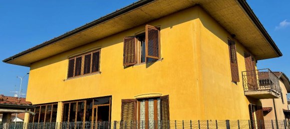 Villa de 4 habitaciónes en Antegnate, Italy No. 152771 5