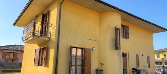 Villa de 4 habitaciónes en Antegnate, Italy No. 152771 2