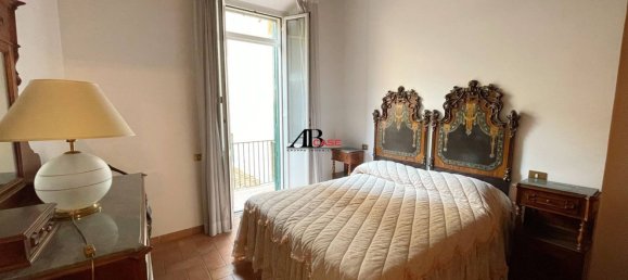 2 rooms Apartment in Rome, Italy No. 63479 3