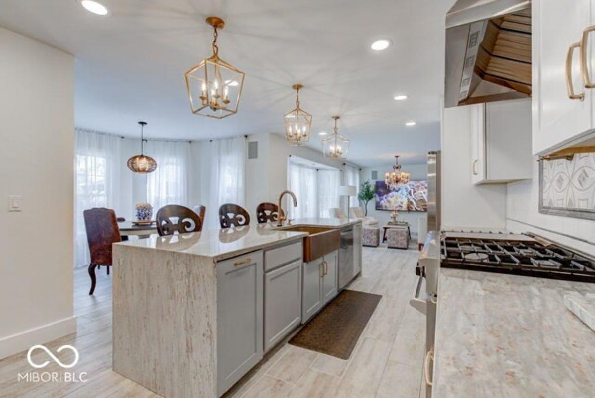 5 bedrooms House in Noblesville, USA No. 437086