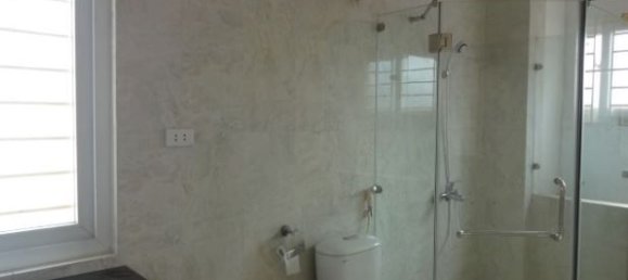 Apartamento de 2 dormitorios en Tay Ho, Vietnam No. 4980 8