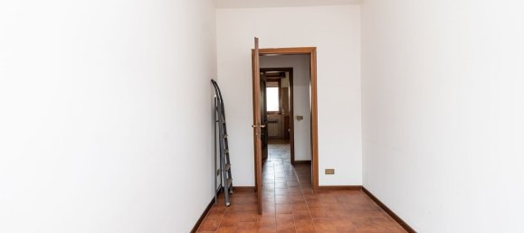 8-salle Villa à Rodano, Italy No. 209327 21