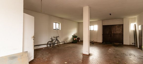 8-salle Villa à Rodano, Italy No. 209327 11