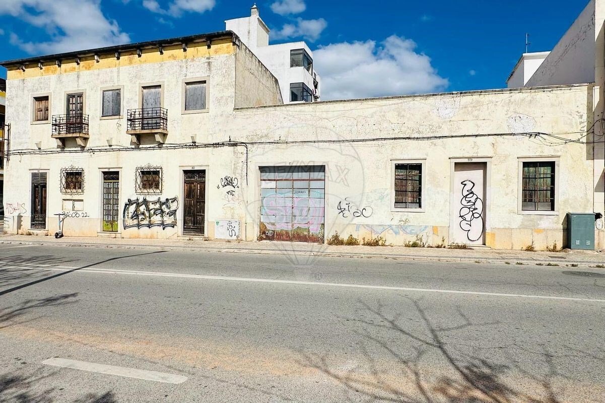 Edifício T6 em Faro, Portugal N.º 179490